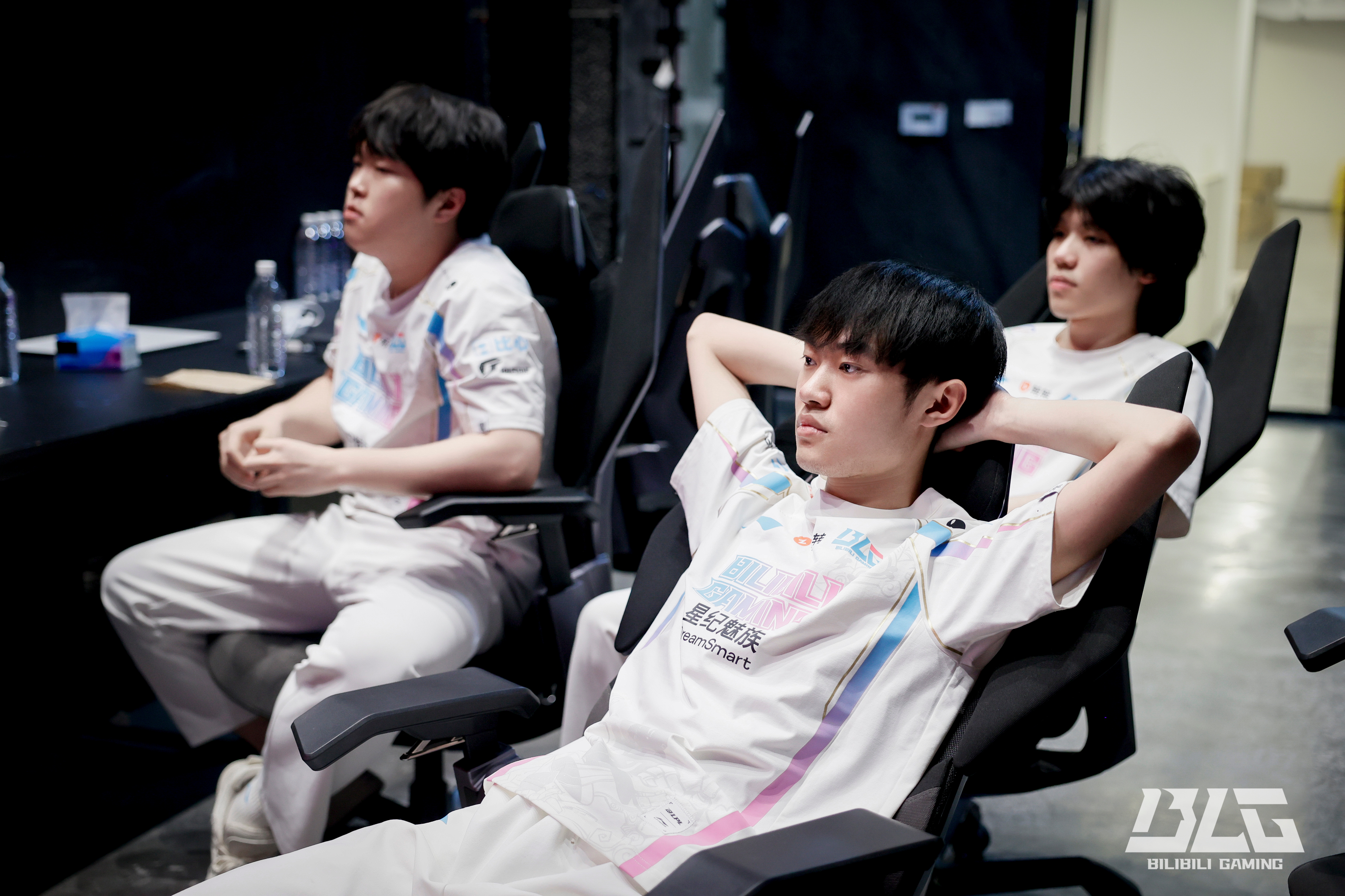 神仙对局!LPL比赛过程堪比大片 神仙对局!LPL比赛过程堪比大片