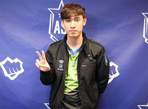 爱游戏体育-英雄联盟队主教练发声，誓言带队登顶的简单介绍