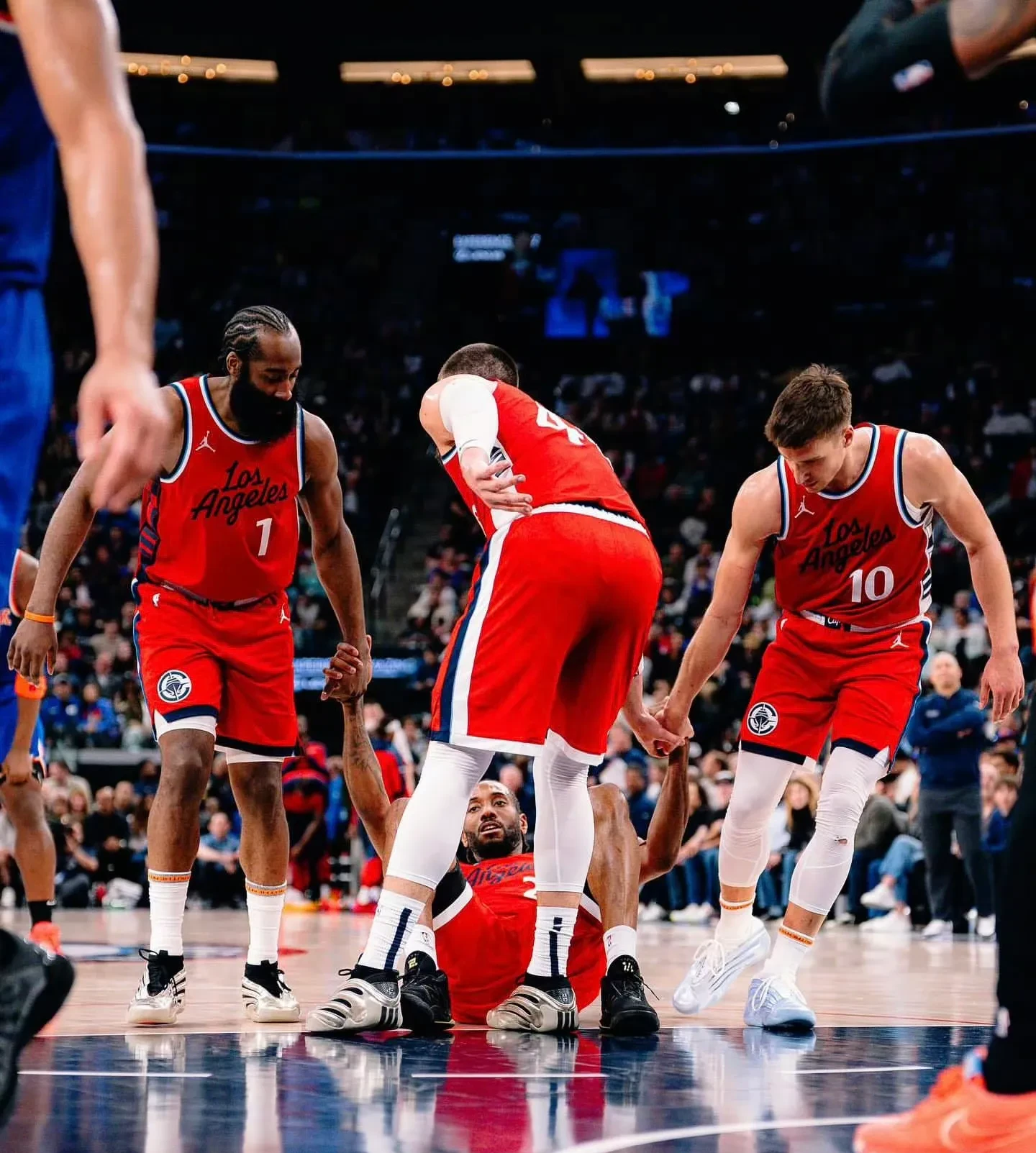 上海队鏖战快船,詹姆斯关键制胜 上海队鏖战快船,詹姆斯关键制胜