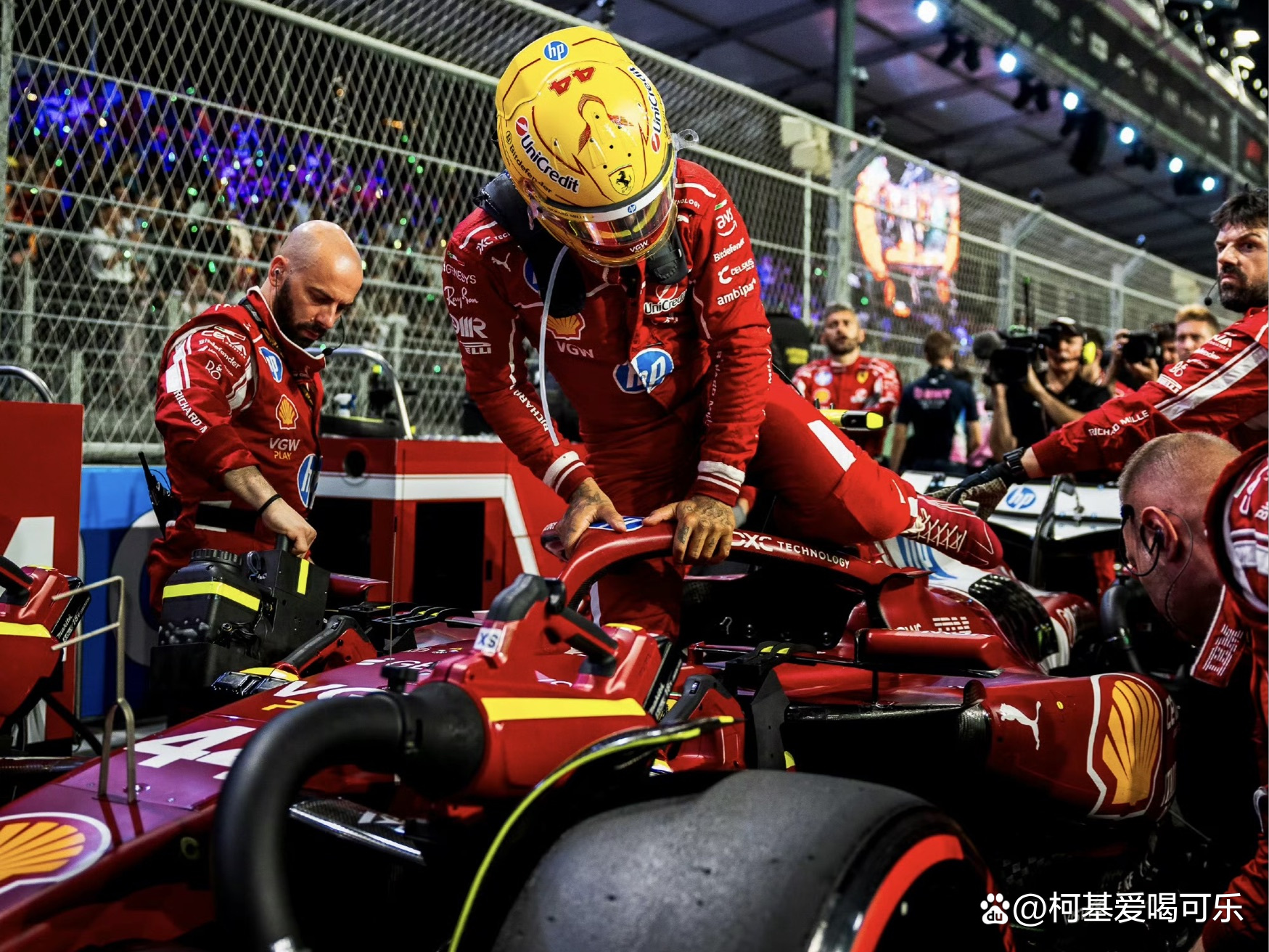 雷诺车队碾压迈凯伦,维斯塔潘统治全场 雷诺车队碾压迈凯伦,维斯塔潘统治全场